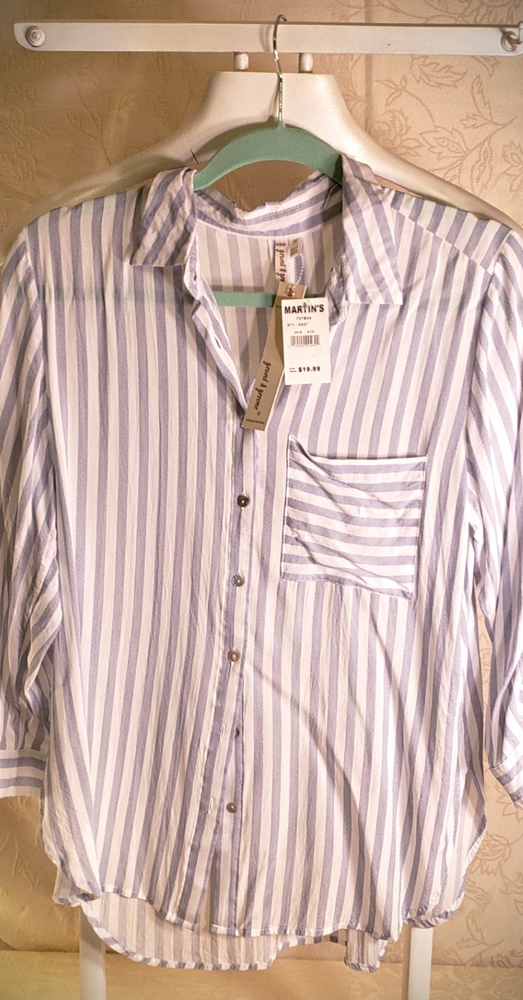 NWT, 3/4 sleeve striped top. Perfect fall top
